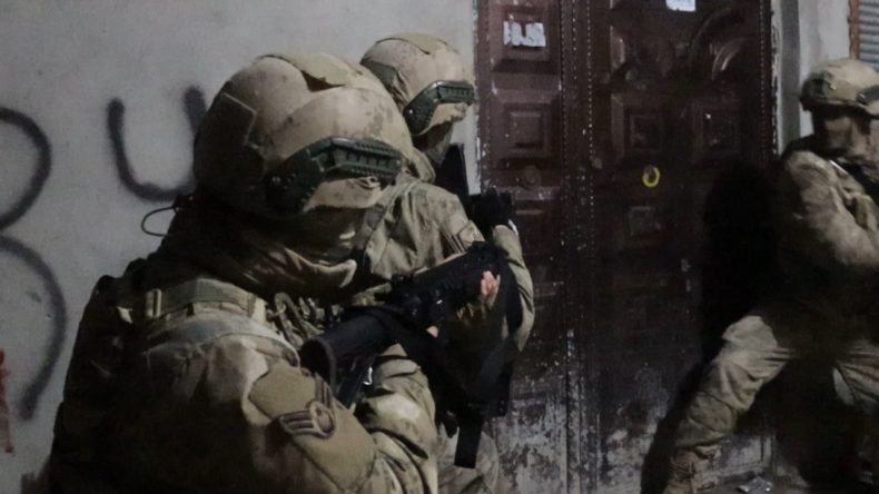 İstanbul'da Terör Operasyonu: 29 Gözaltı