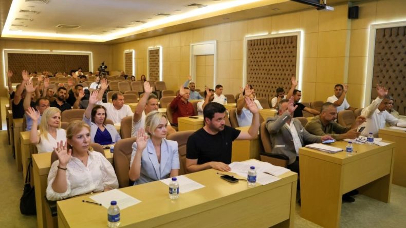 İstifa Sorunu Aşıldı: CHP'li Yedek Üyeler Göreve Davet Edildi