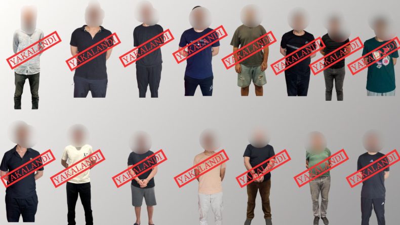 Kırmızı Bültenle Aranan Şahıslar Türkiye'ye İade Edildi