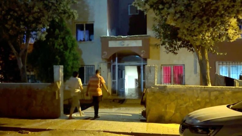 Komşular ortak alan yüzünden kavga etti: 1 kişi hayatını kaybetti