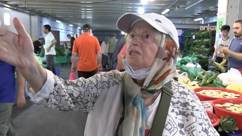 Konuştukça Sinirlendi: Allah Aşkına Gitsin, Bitirdi Bizi Ya