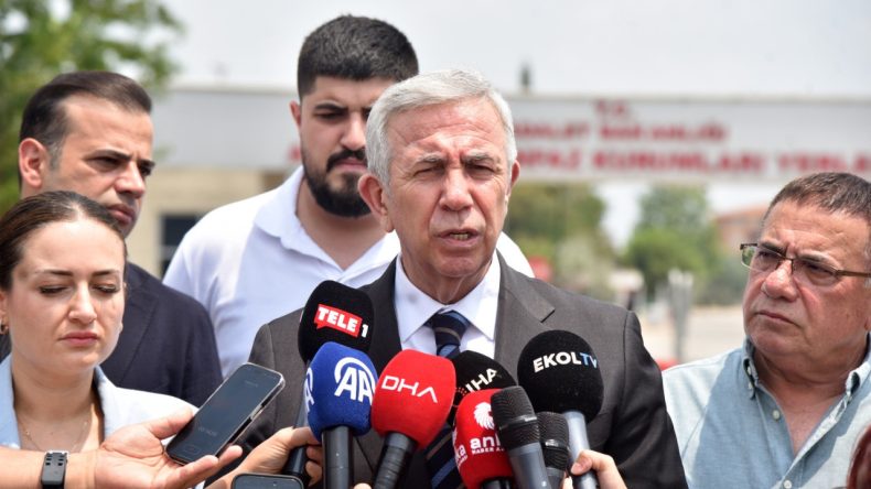 Mansur Yavaş: 'Dağdan inenler affediliyor, belediye başkanları tutuklu'