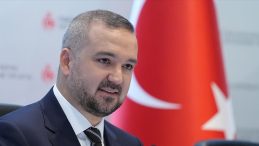 Merkez'den Londra'da Dikkat Çeken Faiz Mesajı