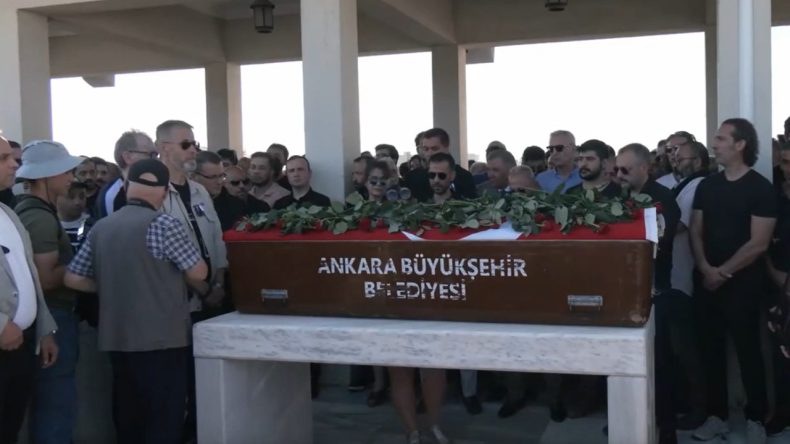 Nihat Genç Son Yolculuğuna Uğurlandı