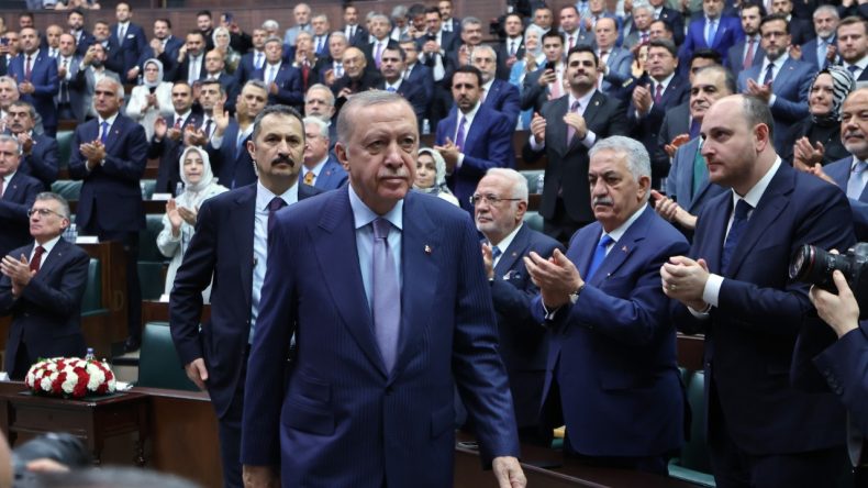 Ömer Çelik 'tarihi olacak' demişti: Erdoğan kürsüde