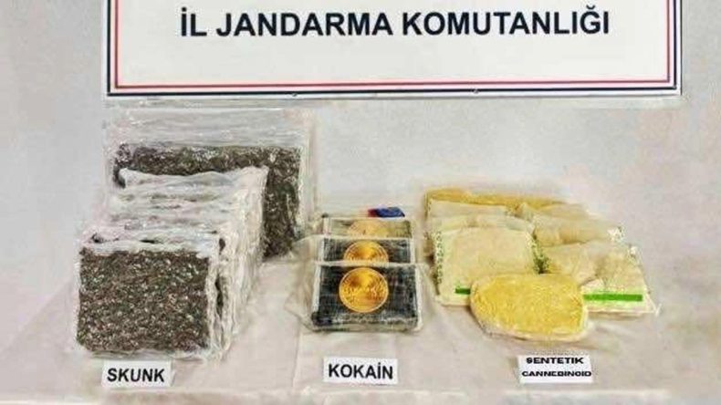 Piyasa Değeri 100 Milyon Lira: 2 Kişi Tutuklandı