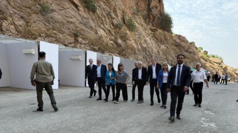 PKK'nın İlk Grubu Silah Bıraktı
