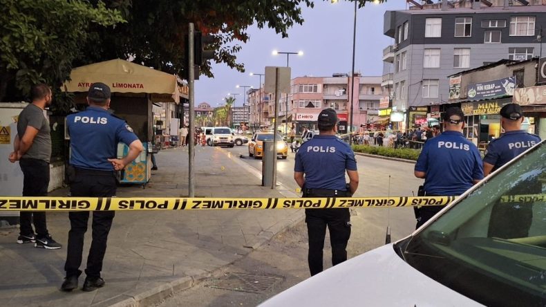 Polisi Yaralayan Katil Zanlısı Öldürüldü