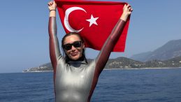 Şahika Ercümen'den 4 Altın Madalya