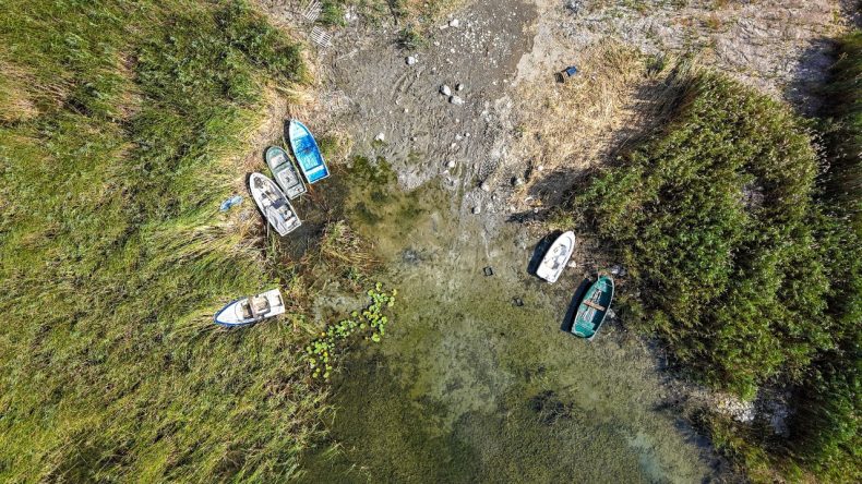 Sapanca Gölü Alarm Veriyor: Metrelerce Çekildi