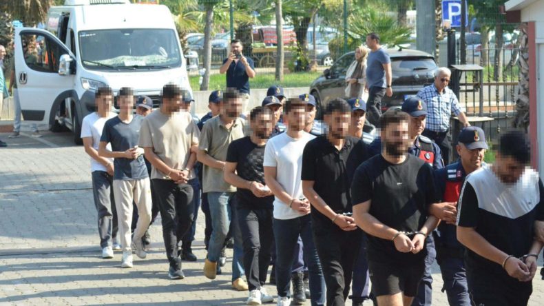 Siber Dolandırıcılık Operasyonunda 33 Kişi Tutuklandı