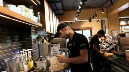 Starbucks'ta Maaş İsyanı