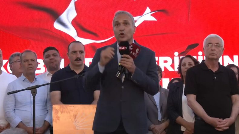 Suat Özçağdaş: Bu Partiye Diz Çöktüremeyeceğinizi Burnunuz Sürtüle Sürtüle Anlayacaksınız