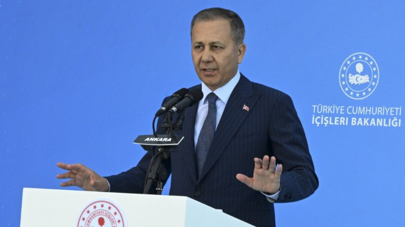 Trafik Hız Levhalarının Yeniden Düzenlenmesi