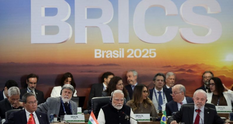 Trump'tan BRICS Ülkelerine Uyarı