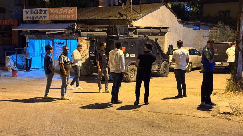 Van'da Silahlı Saldırı: Baba Hayatını Kaybetti, Üç Çocuk Yaralandı