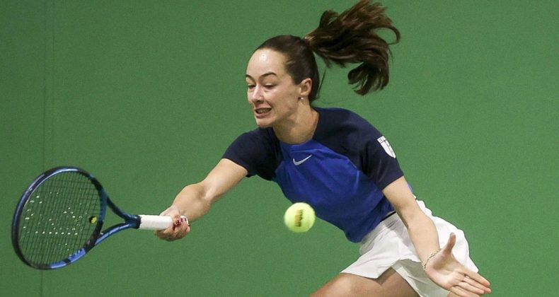 Zeynep Sönmez Wimbledon'da Tarih Yazdı: Çinli Rakibini Yenerek 3. Tura Yükseldi
